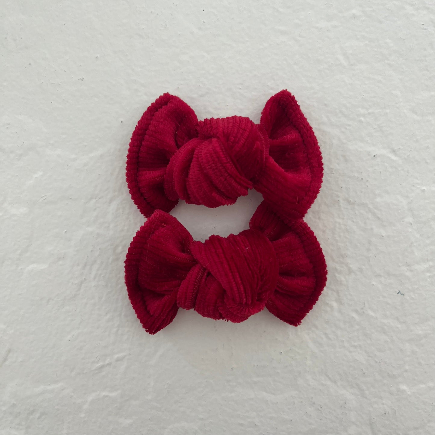 Ruby Ribbed Velvet Piggy Clips